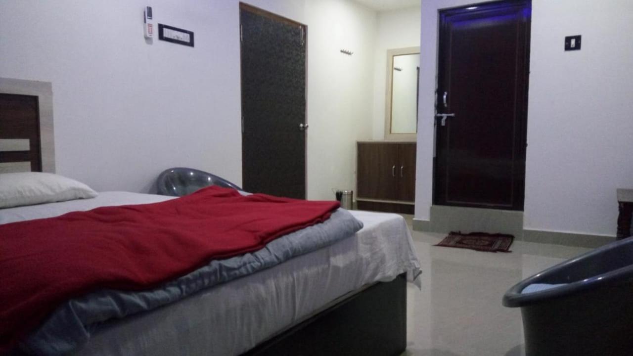 Hotel Vashishta Inn Paderu Exterior photo